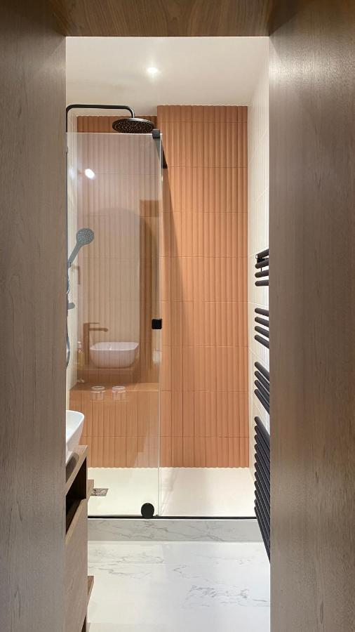 Welcoming, Lovely, Calm & Centrally Located Flat ดีจอง ภายนอก รูปภาพ