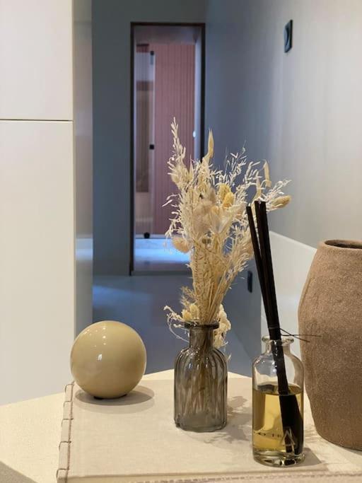 Welcoming, Lovely, Calm & Centrally Located Flat ดีจอง ภายนอก รูปภาพ